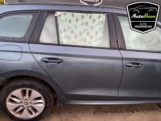 Skoda Octavia Octavia Combi (NXAC), Combi 5-drs, 2019 1.0 TSI e-TEC 12V picture 11