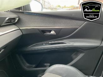 Peugeot 5008 5008 II (M4/MC/MJ/MR), MPV, 2016 / 2024 1.2 12V e-THP PureTech 130 picture 28