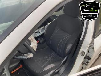 Peugeot 208 208 I (CA/CC/CK/CL), Hatchback, 2012 / 2019 1.0 Vti 12V PureTech picture 23