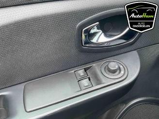 Renault Clio Clio IV (5R), Hatchback 5-drs, 2012 / 2021 0.9 Energy TCE 90 12V picture 19