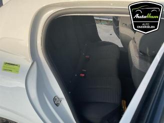 Peugeot 208 208 II (UB/UH/UP), Hatchback 5-drs, 2019 1.2 Vti 12V PureTech 75 picture 27