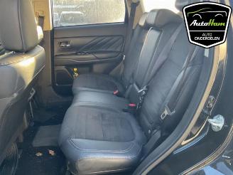 Mitsubishi Outlander Outlander (GF/GG), SUV, 2012 / 2022 2.4 16V PHEV 4x4 picture 23