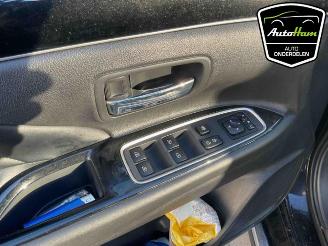 Mitsubishi Outlander Outlander (GF/GG), SUV, 2012 / 2022 2.4 16V PHEV 4x4 picture 18