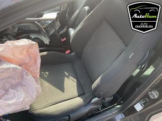 Volkswagen Polo Polo V (6R), Hatchback, 2009 / 2017 1.2 TSI picture 15