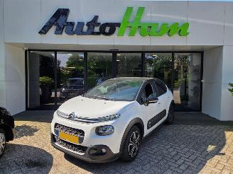 Voiture accidenté Citroën C3 1.2 Vti 12V PureTech Hatchback  Benzine 1.199cc 61kW (83pk) FWD 2018-05 (SXHMR; SWHMR) EB2FA; HMR 2018/9