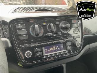 Volkswagen Up! Up! (121), Hatchback, 2011 1.0 12V 60 picture 20