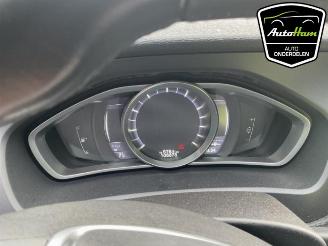 Volvo V-40 V40 (MV), Hatchback 5-drs, 2012 / 2019 1.6 T2 GTDi 16V picture 16