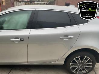 Volvo V-40 V40 (MV), Hatchback 5-drs, 2012 / 2019 1.6 T2 GTDi 16V picture 7