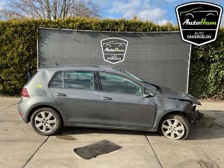 Vrakbiler auto Volkswagen Golf Golf VII (AUA), Hatchback, 2012 / 2021 1.0 TSI 12V 2017/4
