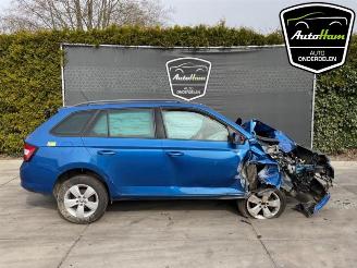 Salvage car Skoda Fabia Fabia III Combi (NJ5), Combi 5-drs, 2014 / 2022 1.0 TSI 12V 2018/4