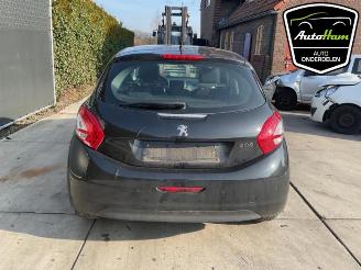 Peugeot 208 208 I (CA/CC/CK/CL), Hatchback, 2012 / 2019 1.4 16V picture 9