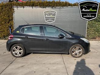 Salvage car Peugeot 208 208 I (CA/CC/CK/CL), Hatchback, 2012 / 2019 1.4 16V 2012/5