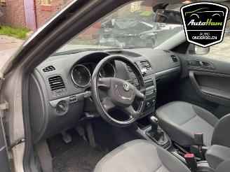 Skoda Yeti Yeti (5LAC), SUV, 2009 / 2017 1.2 TSI 16V picture 14