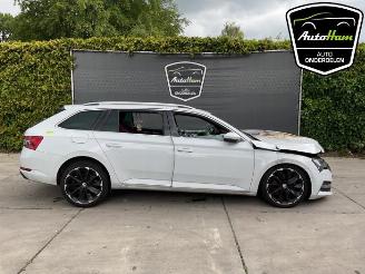 demontáž osobní automobily Skoda Superb Superb Combi (3V5), Combi, 2015 / 2024 1.4 TSI iV 16V 2021/2