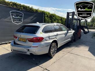 BMW 5-serie 5 serie Touring (G31), Combi, 2017 523d 2.0 TwinPower Turbo 16V picture 2