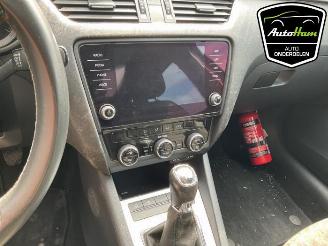 Skoda Octavia Octavia Combi (5EAC), Combi 5-drs, 2012 / 2020 1.0 TSI 12V picture 18