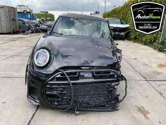 Mini Mini Mini (F65/F66), Hatchback, 2024 1.5 12V Cooper C 3-Drs. picture 3