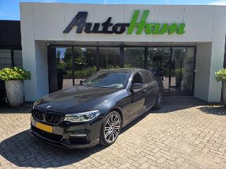 Voiture accidenté BMW 5-serie 530e iPerformance Sedan 4Dr Elektrisch Benzine 1.998cc 185kW (252pk) RWD 2017-03/2020-06 (JA91; JA92) B48B2 2017/5
