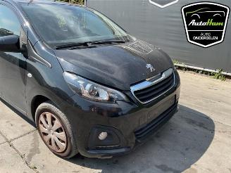 Peugeot 108 108, Hatchback, 2014 1.0 12V picture 3