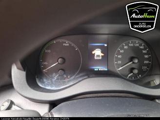 Toyota Yaris Yaris IV (P21/PA1/PH1), Hatchback, 2020 1.5 12V Hybrid 115 picture 3