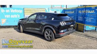 Vrakbiler auto Ford USA Mustang Mustang Mach-E, SUV, 2020 75kWh RWD, 98kWh Extended RWD 2022/9