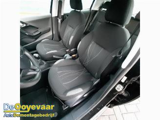 Peugeot 208 208 I (CA/CC/CK/CL), Hatchback, 2012 / 2019 1.0 Vti 12V PureTech picture 8