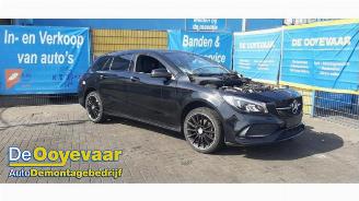 Salvage car Mercedes Cla-klasse CLA Shooting Brake (117.9), Combi, 2015 / 2019 1.6 CLA-180 16V 2017/4