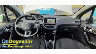 Peugeot 208 208 I (CA/CC/CK/CL), Hatchback, 2012 / 2019 1.2 Vti 12V PureTech 82 picture 2