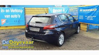 Peugeot 308 308 (L3/L8/LB/LH/LP), Hatchback 5-drs, 2013 / 2021 1.2 12V e-THP PureTech 110 picture 2