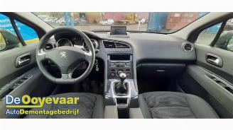 Peugeot 5008 5008 I (0A/0E), MPV, 2009 / 2017 1.6 THP 16V picture 5
