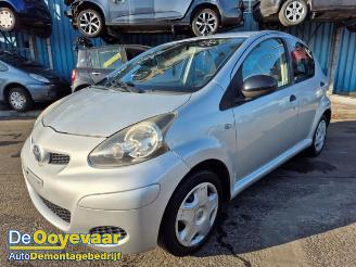 Purkuautot passenger cars Toyota Aygo Aygo (B10), Hatchback, 2005 / 2014 1.0 12V VVT-i 2010/9