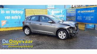 Coche siniestrado Volkswagen Polo Polo VI (AW1), Hatchback 5-drs, 2017 1.0 TSI 12V 2018/5