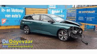 disassembly passenger cars Peugeot 308 308 SW (F4/FC/FN/FR), Combi 5-drs, 2021 1.6 16V HYbrid 180 e-EAT8 2022/12