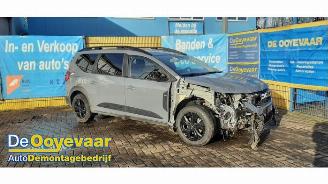 demontáž osobní automobily Dacia Jogger Jogger, MPV, 2022 1.6 Hybrid 140 16V 2024/9
