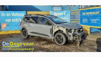 Vrakbiler auto Dacia Jogger Jogger, MPV, 2022 1.6 Hybrid 140 16V 2024/9