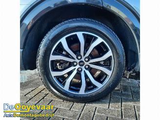 Ford Explorer  picture 9