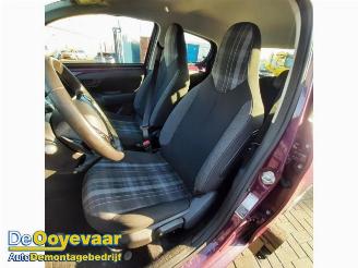 Peugeot 108 108, Hatchback, 2014 1.0 12V VVT-i picture 6