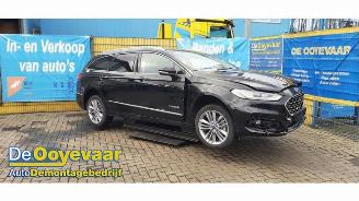 Vrakbiler auto Ford Mondeo Mondeo V Wagon, Combi, 2014 / 2022 2.0 Hybrid 16V 2021/2