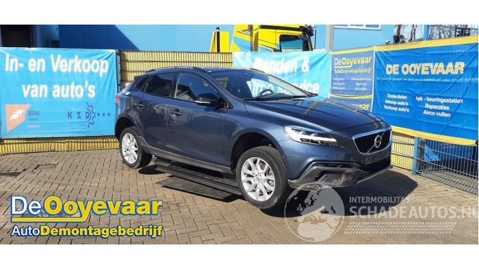 Volvo V-40 V40 Cross Country (MZ), Hatchback 5-drs, 2012 / 2019 1.5 T3 16V Geartronic