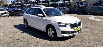 krockskadad bil auto Skoda Kamiq Skoda Kamiq 1.0 TSI Ambition 2022/10