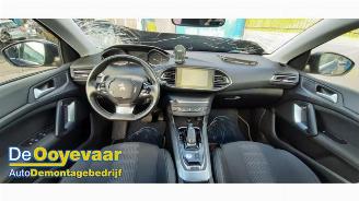 Peugeot 308 308 (L3/L8/LB/LH/LP), Hatchback 5-drs, 2013 / 2021 1.2 12V e-THP PureTech 130 picture 5