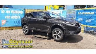 Dezmembrări autoturisme Nissan Qashqai Qashqai (J12), SUV, 2021 1.3 DIG-T MHEV 16V 2022/7