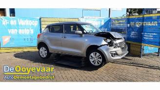 Vrakbiler auto Suzuki Swift Swift (ZC/ZD), Hatchback 5-drs, 2017 1.2 Dual Jet 16V 2020/9