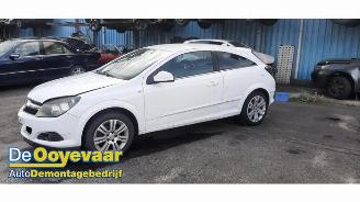 Opel Astra Astra H GTC (L08), Hatchback 3-drs, 2005 / 2011 1.7 CDTi 16V picture 2