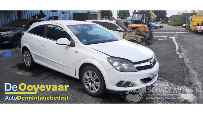 Opel Astra Astra H GTC (L08), Hatchback 3-drs, 2005 / 2011 1.7 CDTi 16V