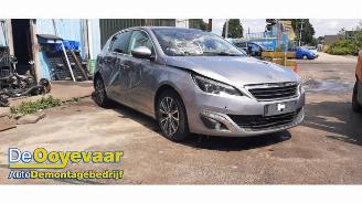 Uttjänta bilar auto Peugeot 308 308 (L3/L8/LB/LH/LP), Hatchback 5-drs, 2013 / 2021 1.2 12V e-THP PureTech 130 2016/7