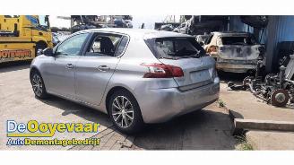 Peugeot 308 308 (L3/L8/LB/LH/LP), Hatchback 5-drs, 2013 / 2021 1.2 12V e-THP PureTech 130 picture 3