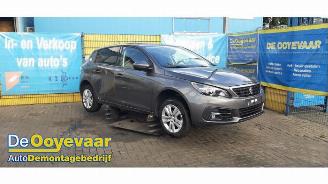 Uttjänta bilar auto Peugeot 308 308 (L3/L8/LB/LH/LP), Hatchback 5-drs, 2013 / 2021 1.2 12V e-THP PureTech 110 2019/10