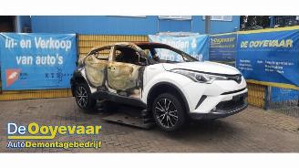 demontáž osobní automobily Toyota C-HR C-HR (X1,X5), SUV, 2016 1.8 16V Hybrid 2019/1
