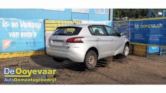 Peugeot 308 308 (L3/L8/LB/LH/LP), Hatchback 5-drs, 2013 / 2021 1.6 BlueHDi 120 picture 2